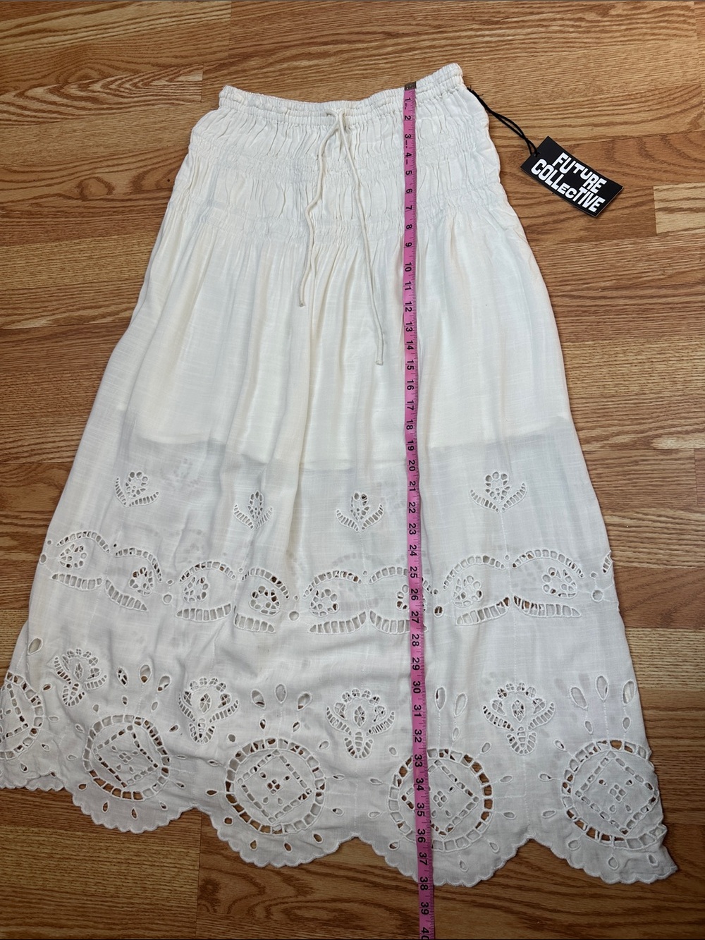 Future Collective Women’s White Eyelet Embroidered Midi Skirt Size M NWT - Picture 3 of 7